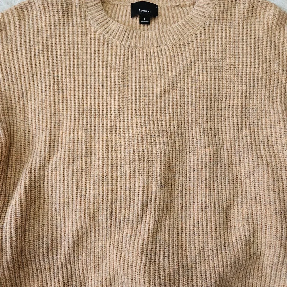 Lumiere Women's Beige Tie Back Ruffle Crewneck Long Sleeve‎ Sweater. Size L